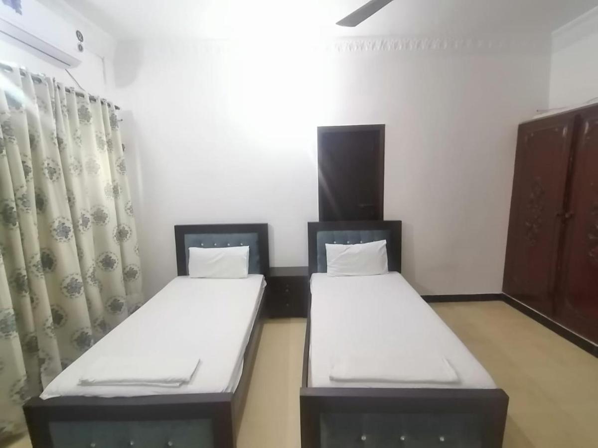 Lux Lounge Guest House Islamabad Eksteriør billede